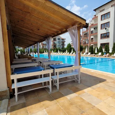 Famagusta Antoniya アパート *